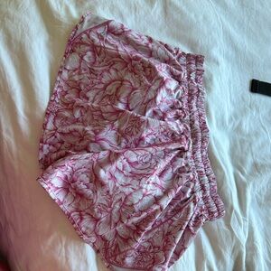 Lululemon hotty hot shorts